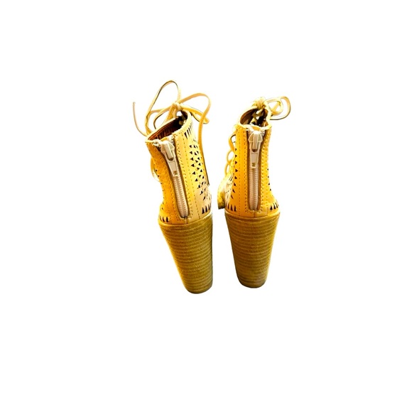 Jeffrey Campbell Rodillo Laser Cut Tan Leather Wedge Sandals Size 6 - Picture 4 of 5